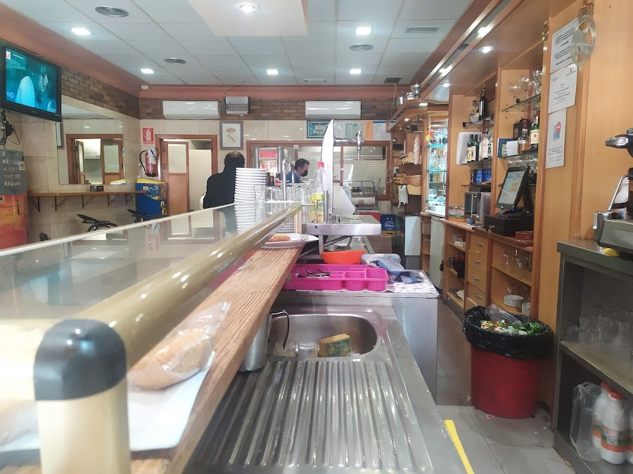 Bar - Cafetería La Tahona