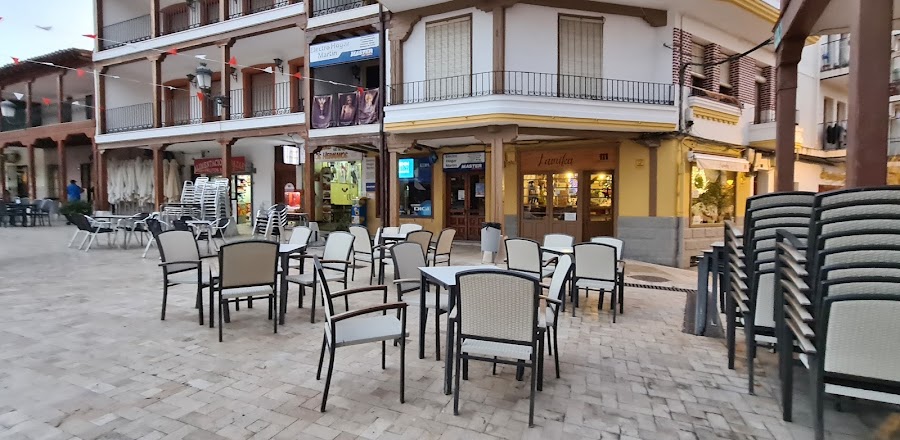 Bar - Cafetería LUMIKA