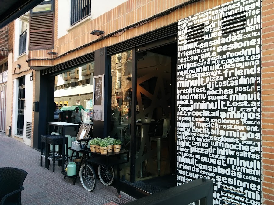 Bar restaurante Minuit