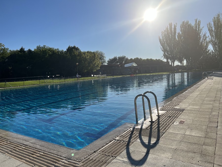 Piscina Municipal Perales del Río