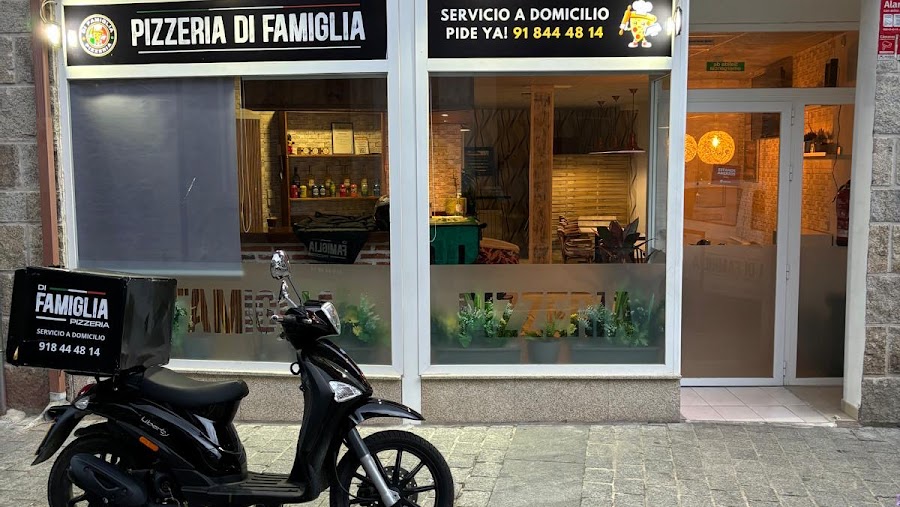 Pizzeria Di Famiglia (Miraflores de la sierra)