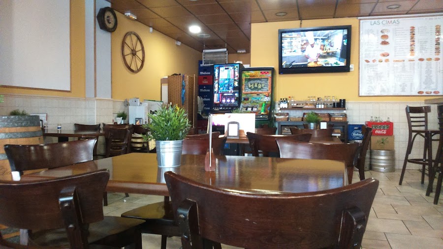 Bar Cafeteria LAS CIMAS