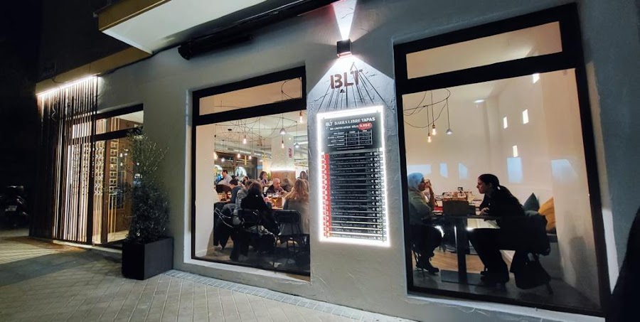 BLT Barra Libre Tapas Barajas