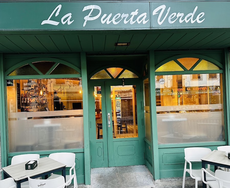 Restaurante La Puerta Verde